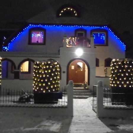 Hotel Getliin Saku Екстериор снимка