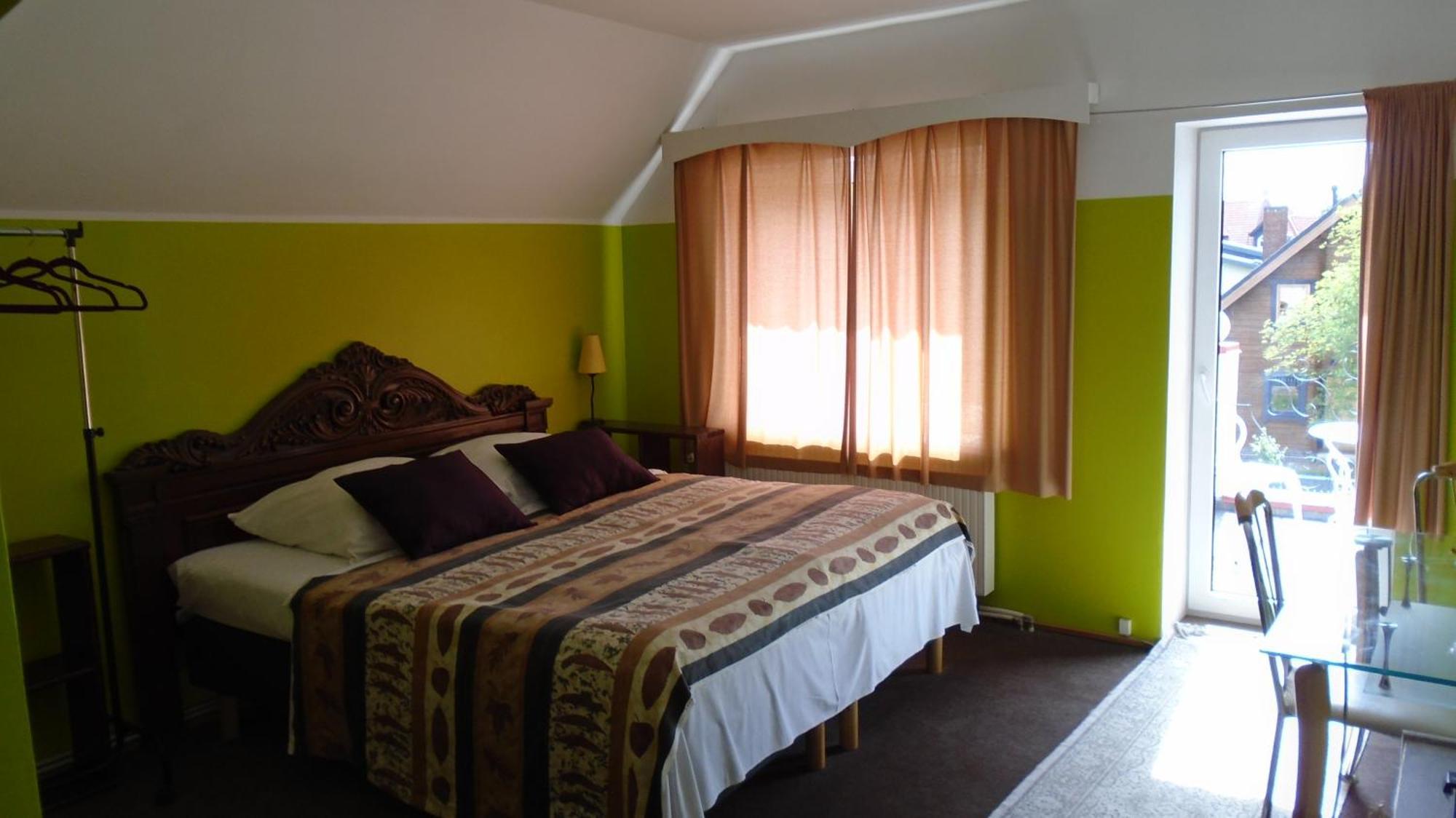 Hotel Getliin Saku Екстериор снимка