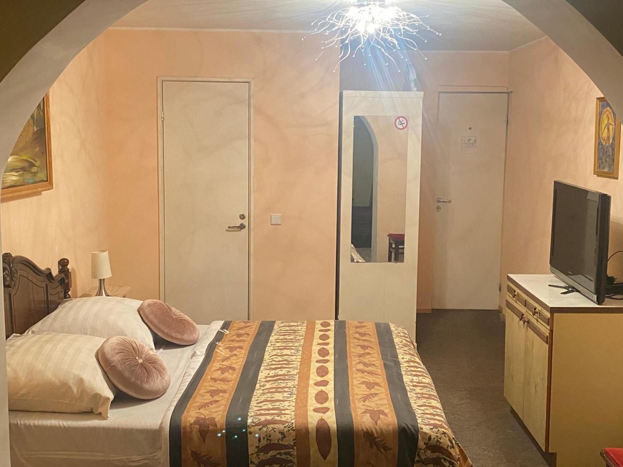 Hotel Getliin Saku Екстериор снимка