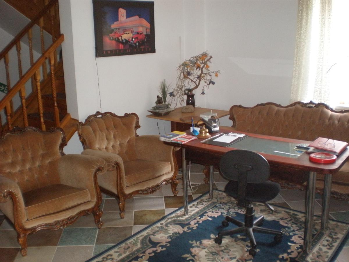 Hotel Getliin Saku Екстериор снимка
