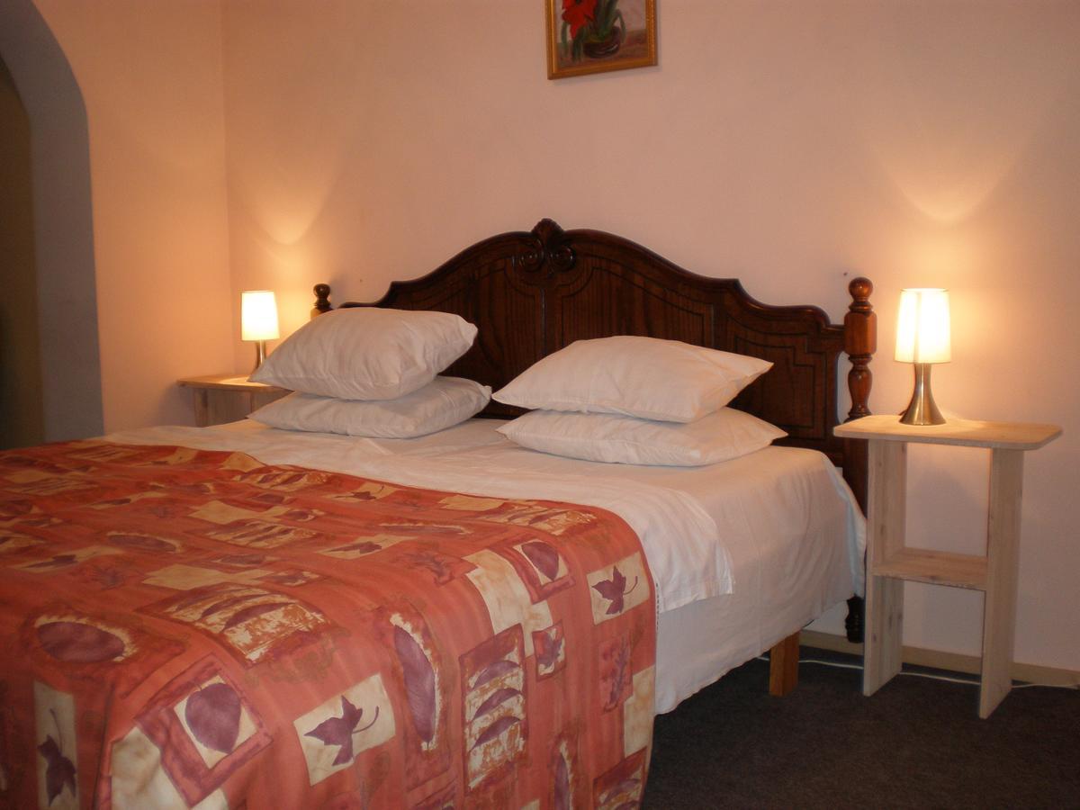 Hotel Getliin Saku Екстериор снимка