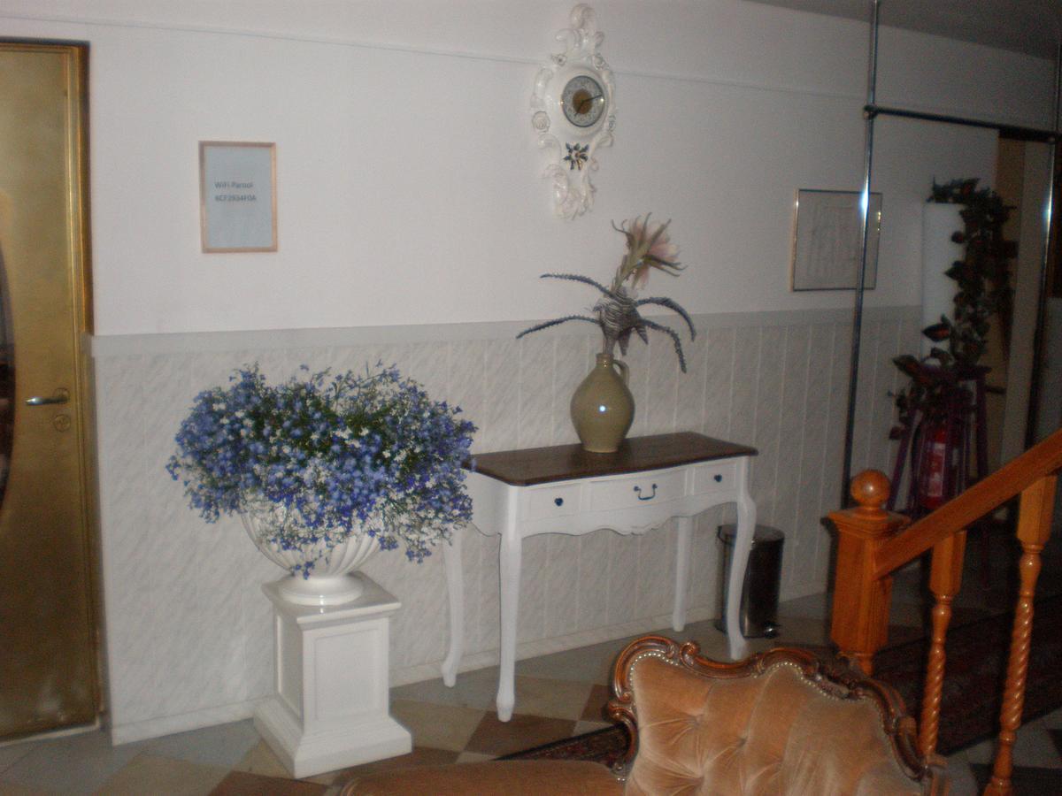 Hotel Getliin Saku Екстериор снимка